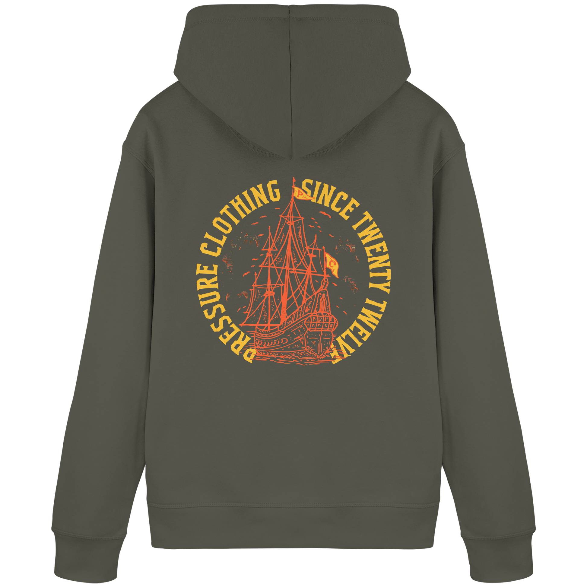 Vintage Segelschiff - Organic Basic Hoodie von Pressure Clothing mit großem Segelschiff-Print in Orange auf Olivgrün